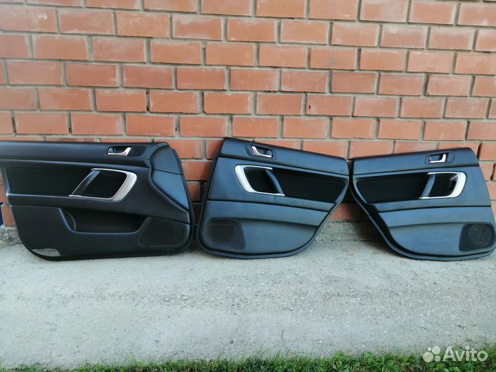 Обшивка дверей Subaru Legacy