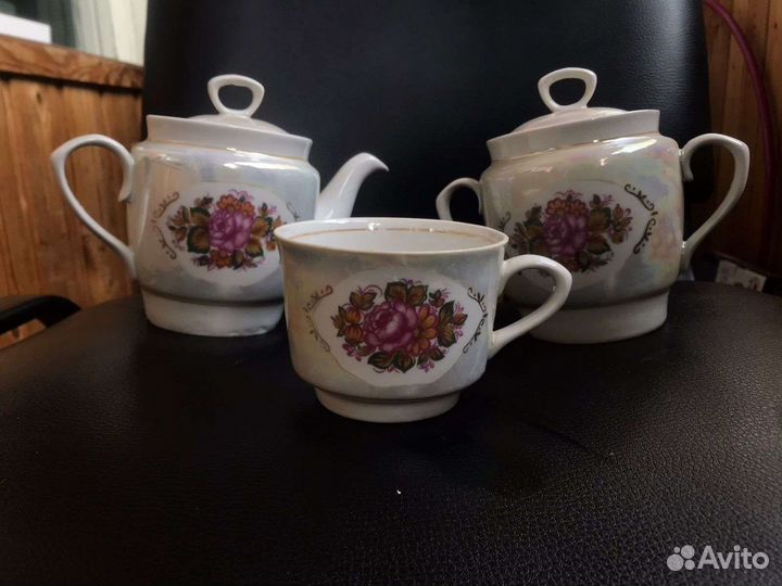 Сахарница, чайник + кружечка