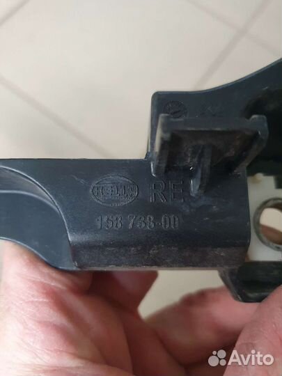 Bmw e60 крепление фар