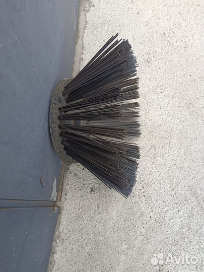 Продам щетку металлическую для уборки улиц 511714