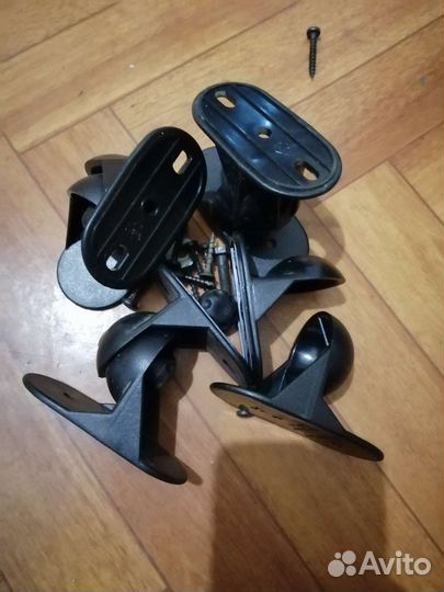 Крепление на стену для акустики