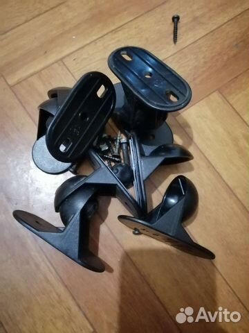 Крепление на стену для акустики