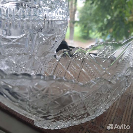 Конфетница на ножке,хрусталь