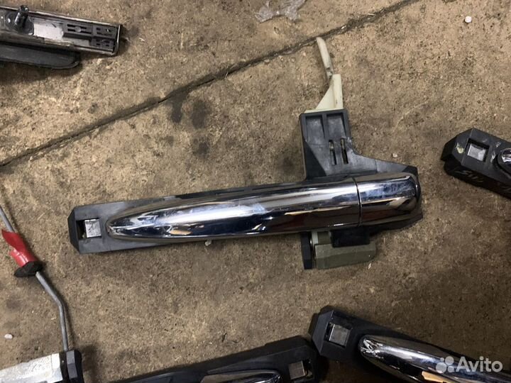 Subaru tribeca ручка двери в сборе