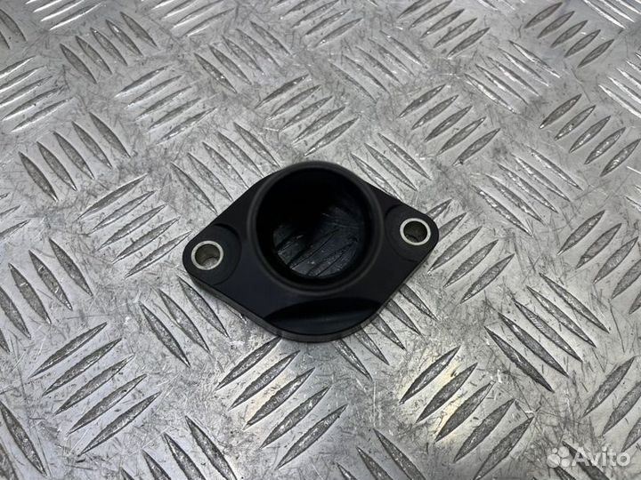 Крышка термостата Nissan X-Trail T31 MR20DE 2009