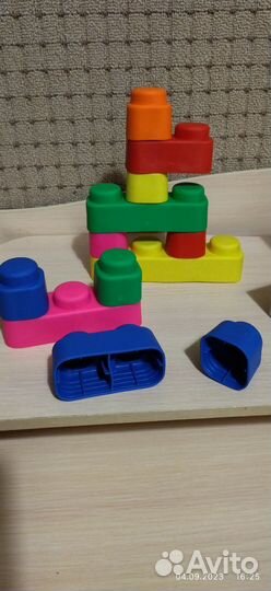 Детские развивающие игрушки для самых маленьких