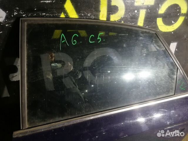 Стекло двери задней левой Audi A6 C5