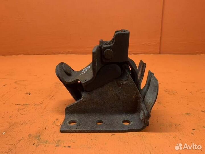 Подушка двигателя правая Hummer H2 6.0 2003