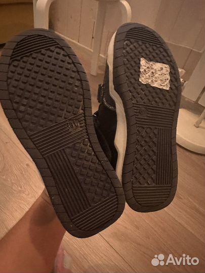 Новые осенние ботинки на мальчика 31