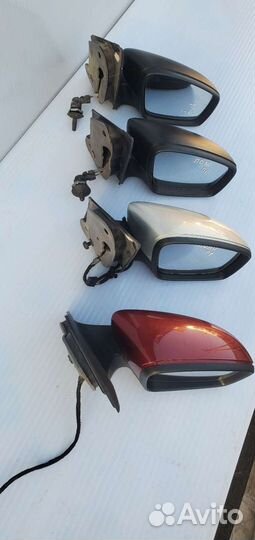 Зеркало боковое правое Volkswagen Polo Sedan