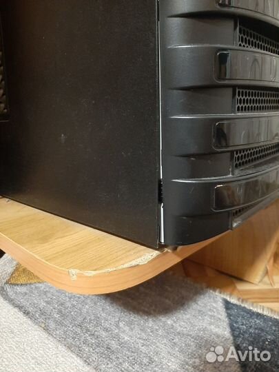 Комьютерный стол