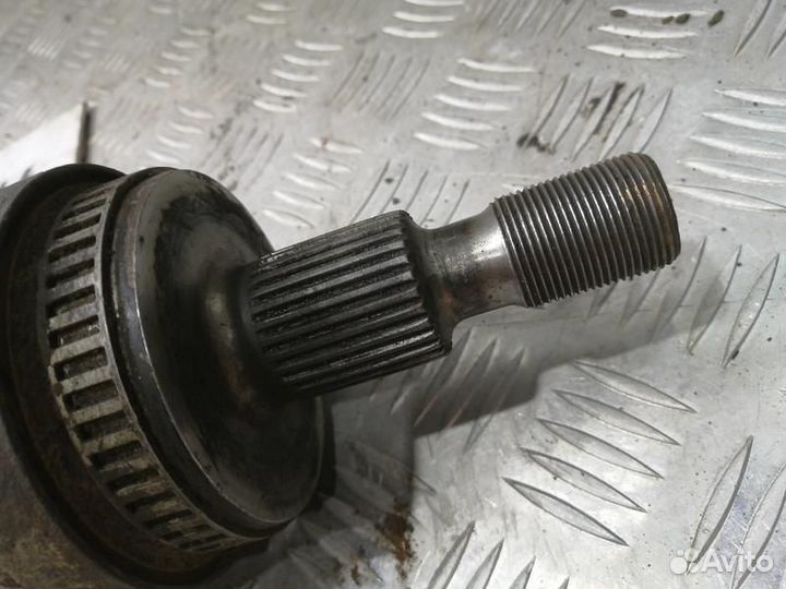 Привод передний левый Mercedes Benz ML W163