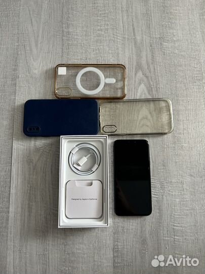 iPhone X, 64 ГБ