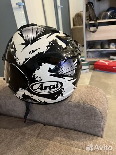 Мото шлем Arai Vector-2