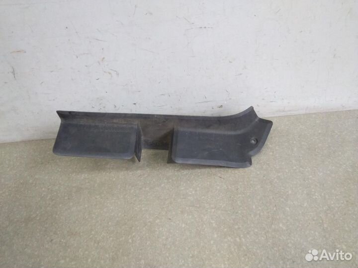 Обшивка двери багажника Mercedes Benz GLK-Class X2