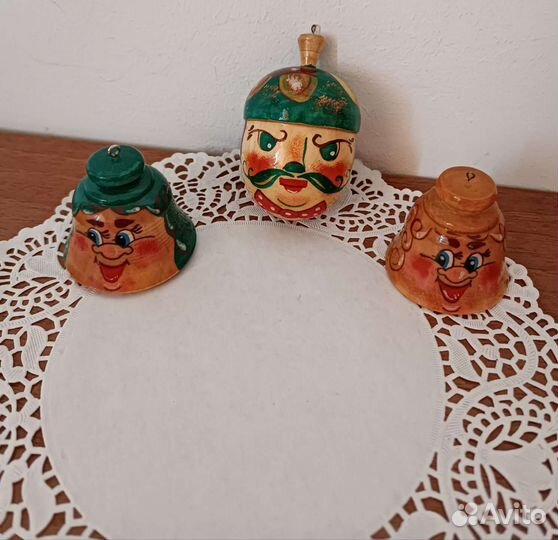 Колокольчики деревянные расписные.Сувениры