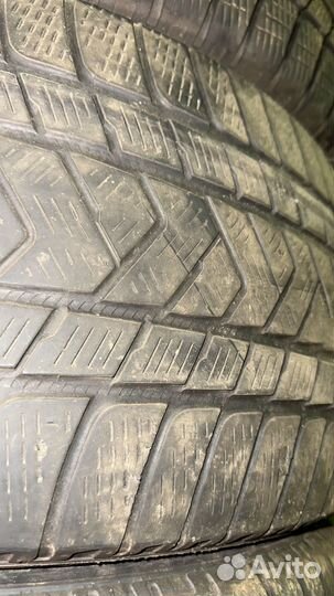 Pirelli Winter Sottozero 275/40 R21 и 305/40 R21 96H
