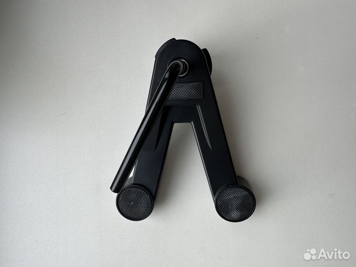 Игровой руль с педалями Genius TwinWheel F1