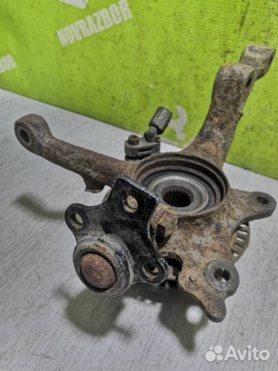 Кулак поворотный передний левый Фольксваген Голь