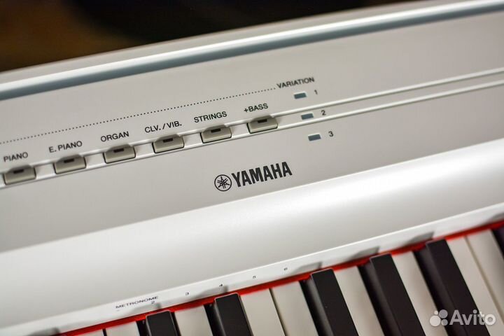 Цифровое пианино Yamaha P-125 + Аксессуары