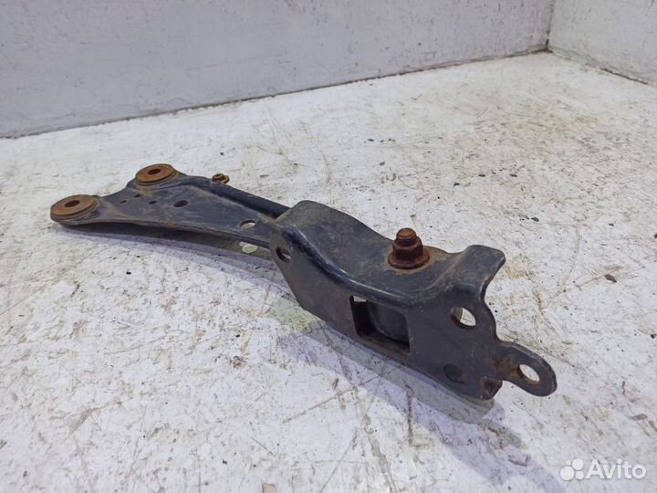 Рычаг задний продольный правый