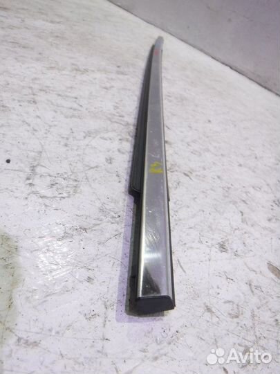 Уплотнитель стекла двери