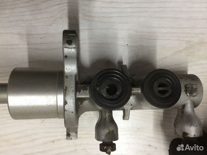 Главный тормозной цилиндр LADA Priora хэчбек 124