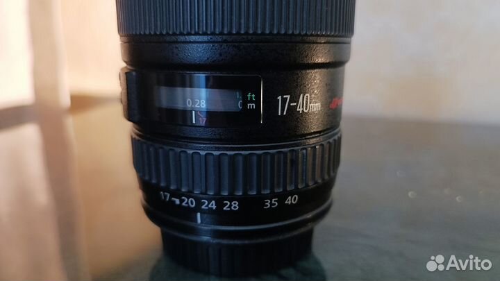 Объектив Canon EF 17-40mm f/4L USM