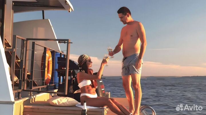 Прогулка по Волге на яхте