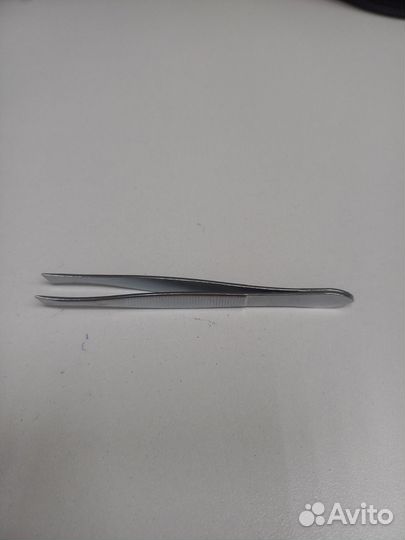 Пинцет для бровей
