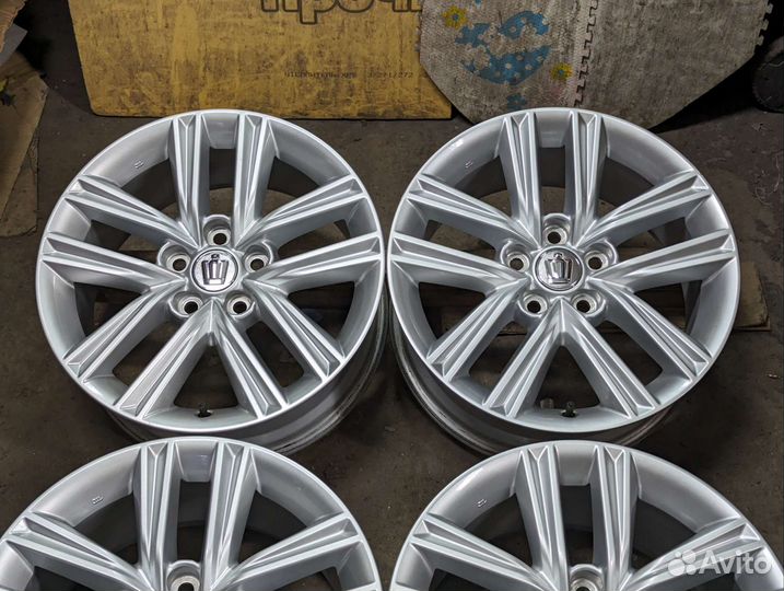 Оригинальные диски Toyota. 5*114,3