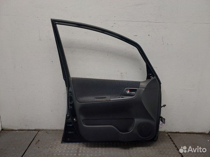 Дверь левая передняя Toyota Corolla Verso