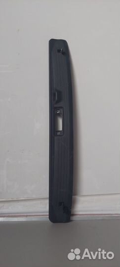 Накладка замка багажника Land Rover Range Rover