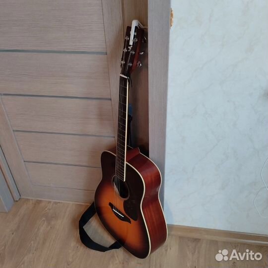 Акустическая гитара Ямаха 820 fg