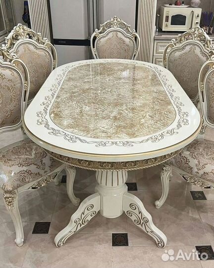 Комплект стол и стулья.Оплата при получении