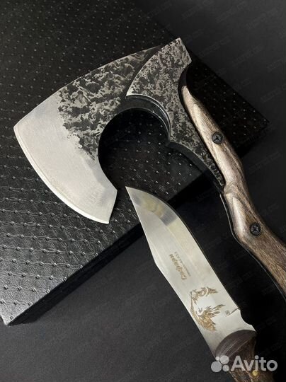 Топор викинга с ножом в подарочном кейсе