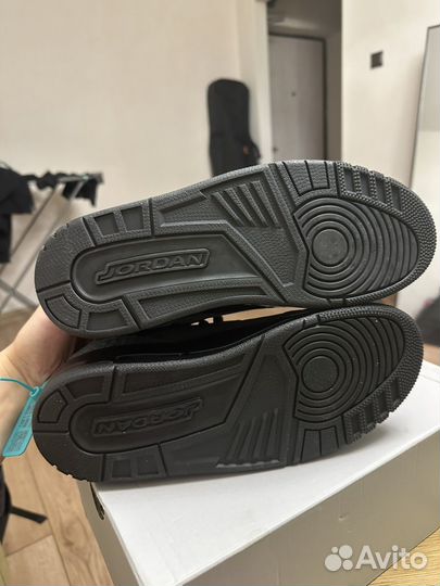 Кроссовки jordan spizike low us9