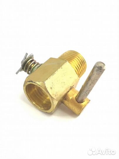 Кран сливной охлаждающей жидкости головки цилиндра