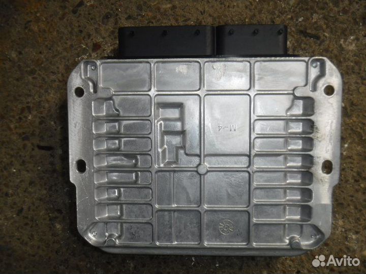 Блок управления двигателем Mitsubishi Pajero Sport