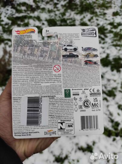 Hot Wheels Nissan Hardbody D21 премиум