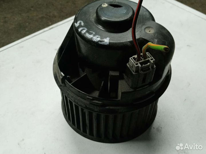 Моторчик печки отопителя Форд фокус 2