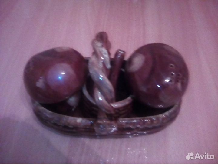 Солонка и перечница