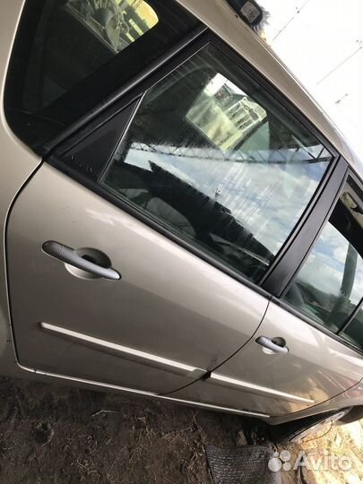 Дверь задняя правая рено сценник 2 в наличие