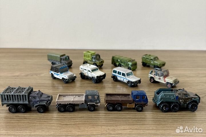 Matchbox машинки Парк юрского периода 12 коллекция