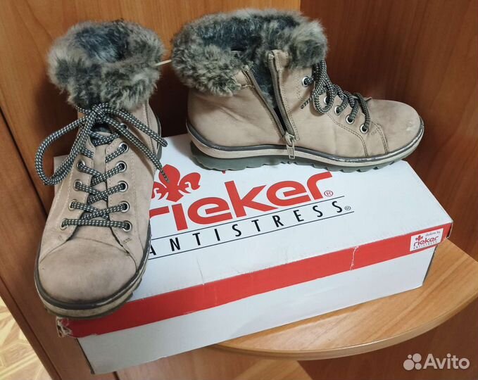 Ботинки детские демисезонные на девочку