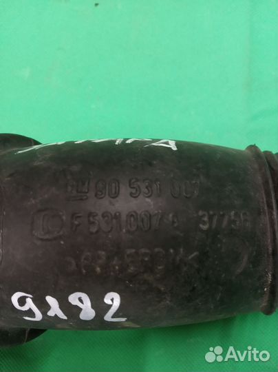 Opel Zafira (B) II патрубок воздушного фильтра