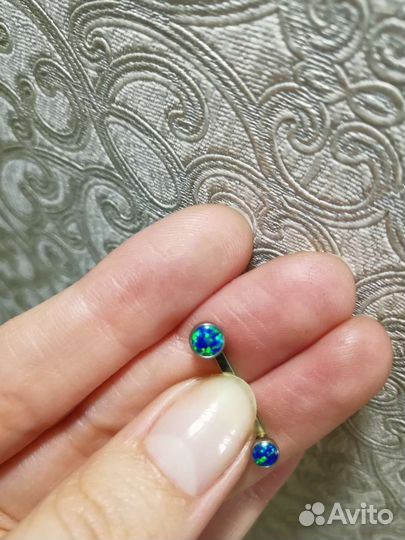 Пирсинг с опалами плоскостной