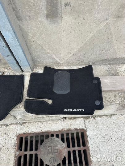 Автомобильные коврики ворсовые