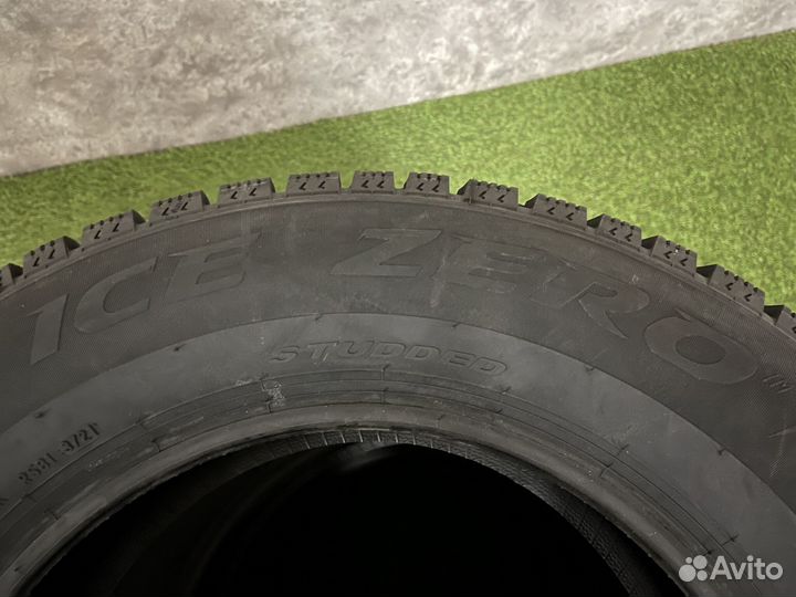 Pirelli Winter Ice Zero 185/60 R14 82T
