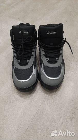 Кроссовки зимние